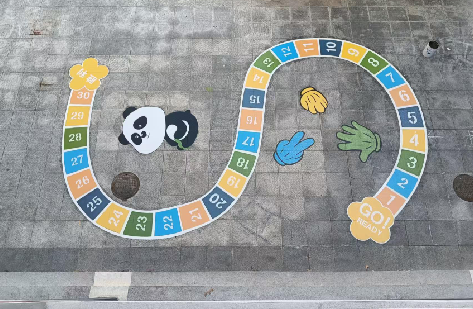 贡山地面游戏彩绘